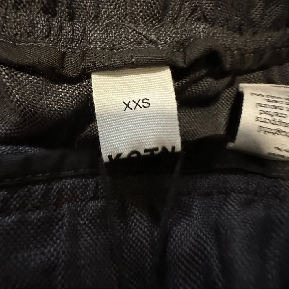 🆕 KOTN Unisex Cairo 100% Linen Shorts NWT - Picture 4 of 8